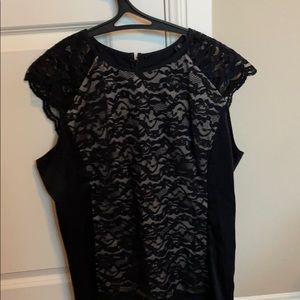 Black size large top